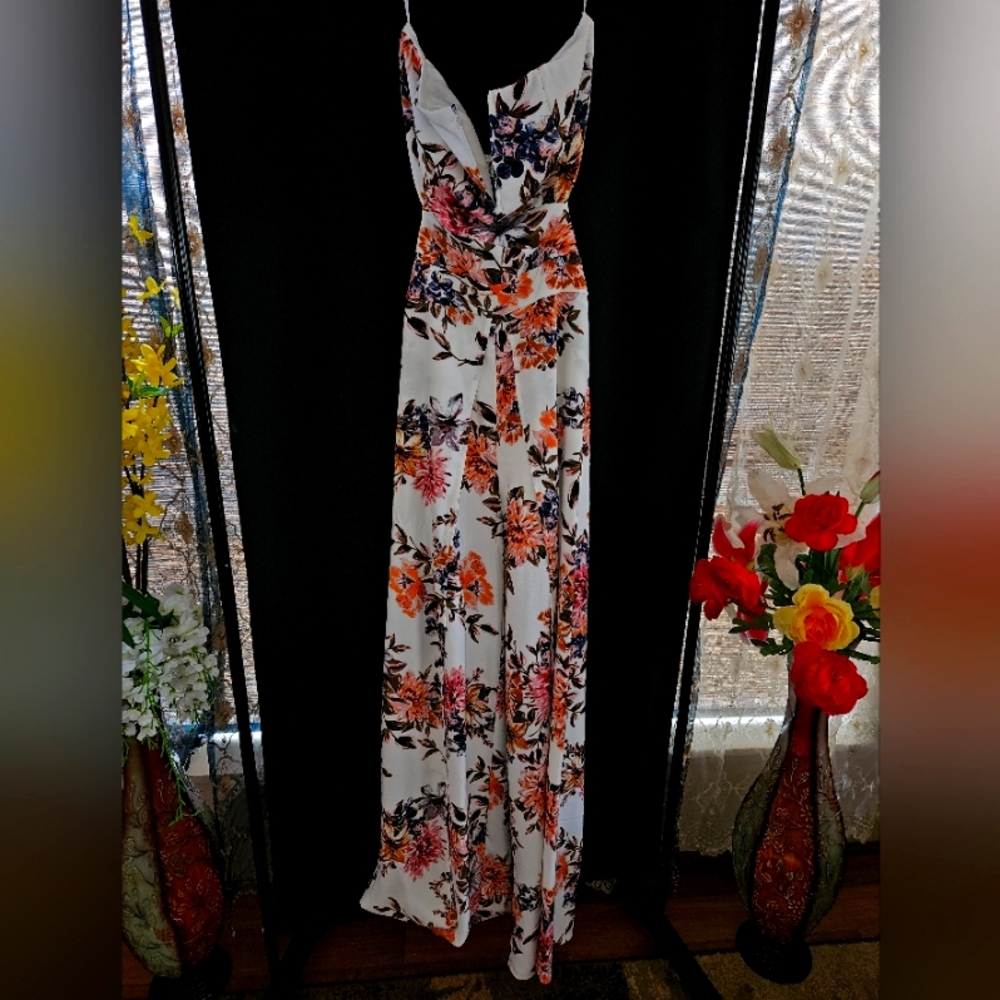Floral backless/strapless jumpsuit